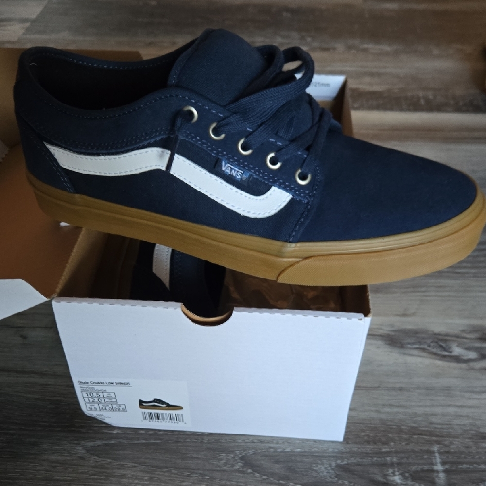 Vans Men's Dark Blue and White Sneakers